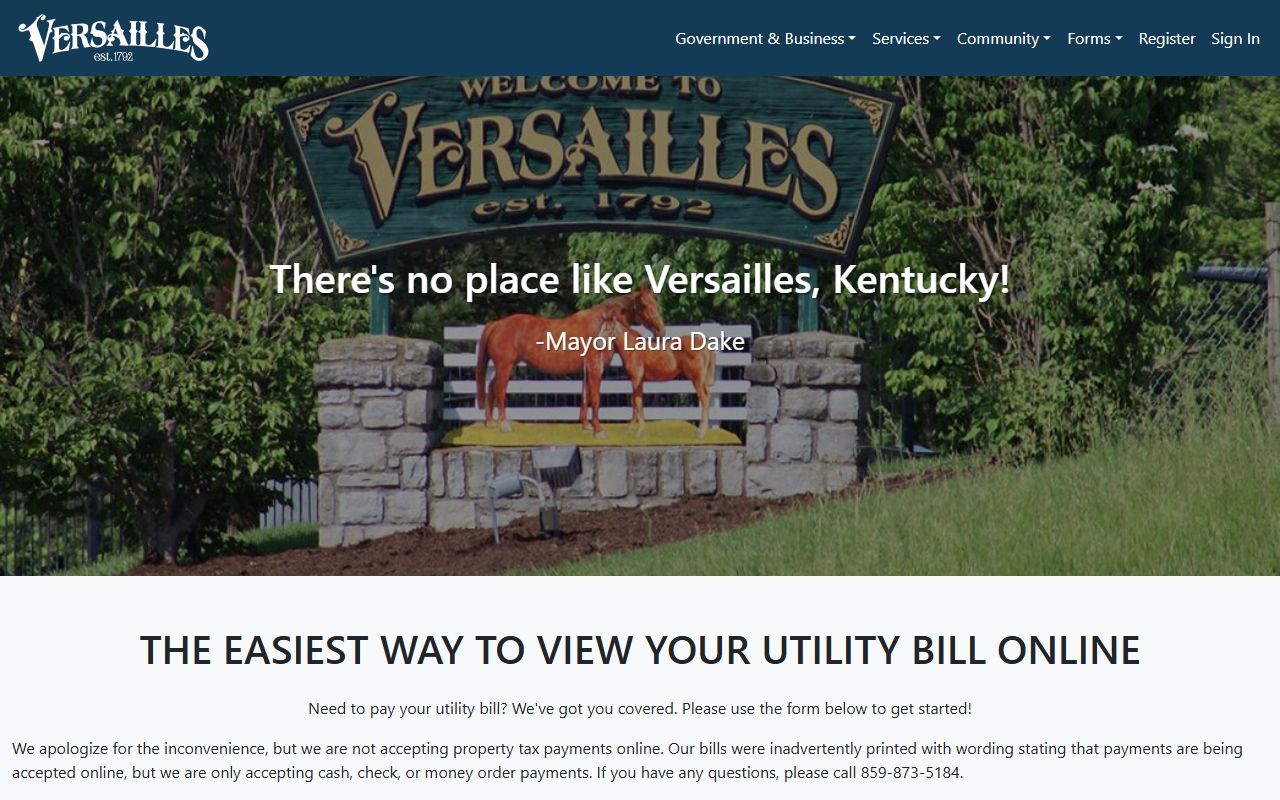 Versailles city website showing government services and contact information